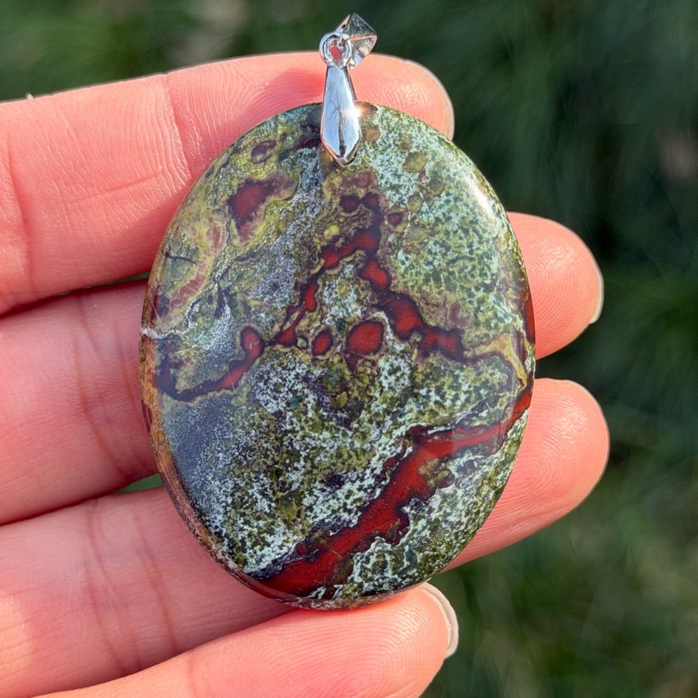 Sterling silver 925 stamped‎ blood stone pendant 1014